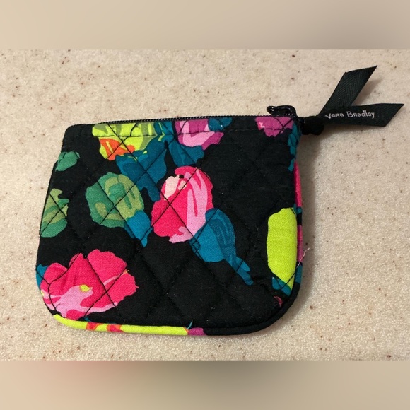 Vera Bradley Handbags - Cute Vera Coin zipper purse tropics Pattern